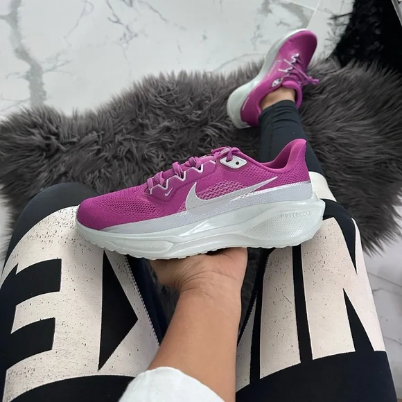 Nike Air Zoom Pegasus Premium 41 - Picture 2 of 10